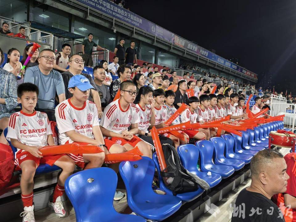 体现了江汉, 区足球队伍 体现了江汉, 区足球队伍